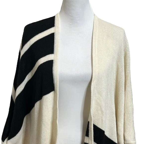 Brochu Walker Colorblock Poncho Cape Ivory Black Women’s One Size Wool Blend - Picture 3 of 11